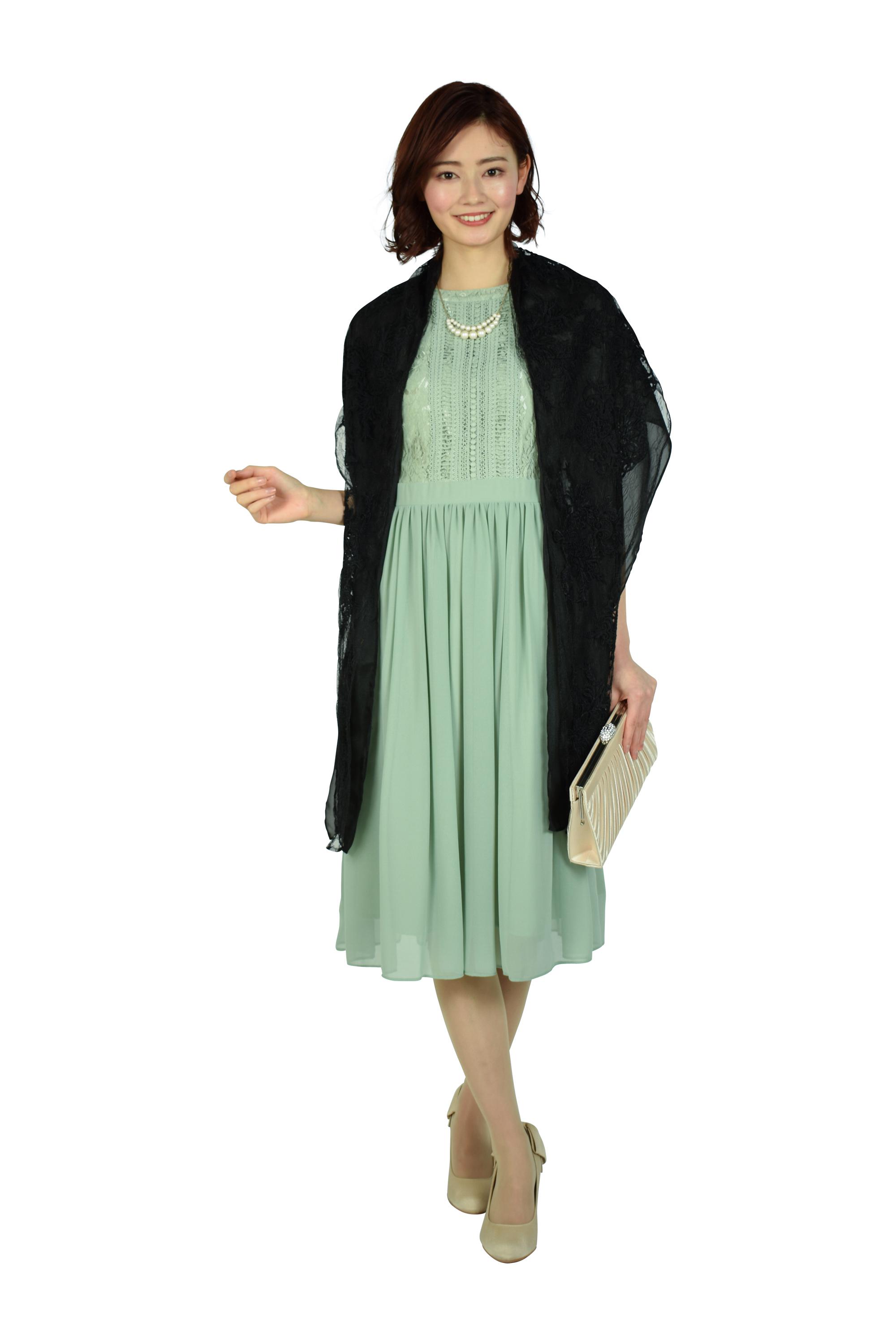 はしご&フラワーレースライトグリーンドレス