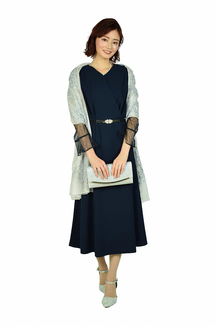 フラワーレース×グリッターシルバーパンプス