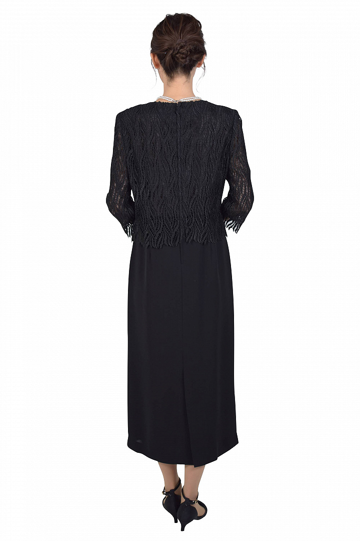 ケミカルレーストップスブラックドレス