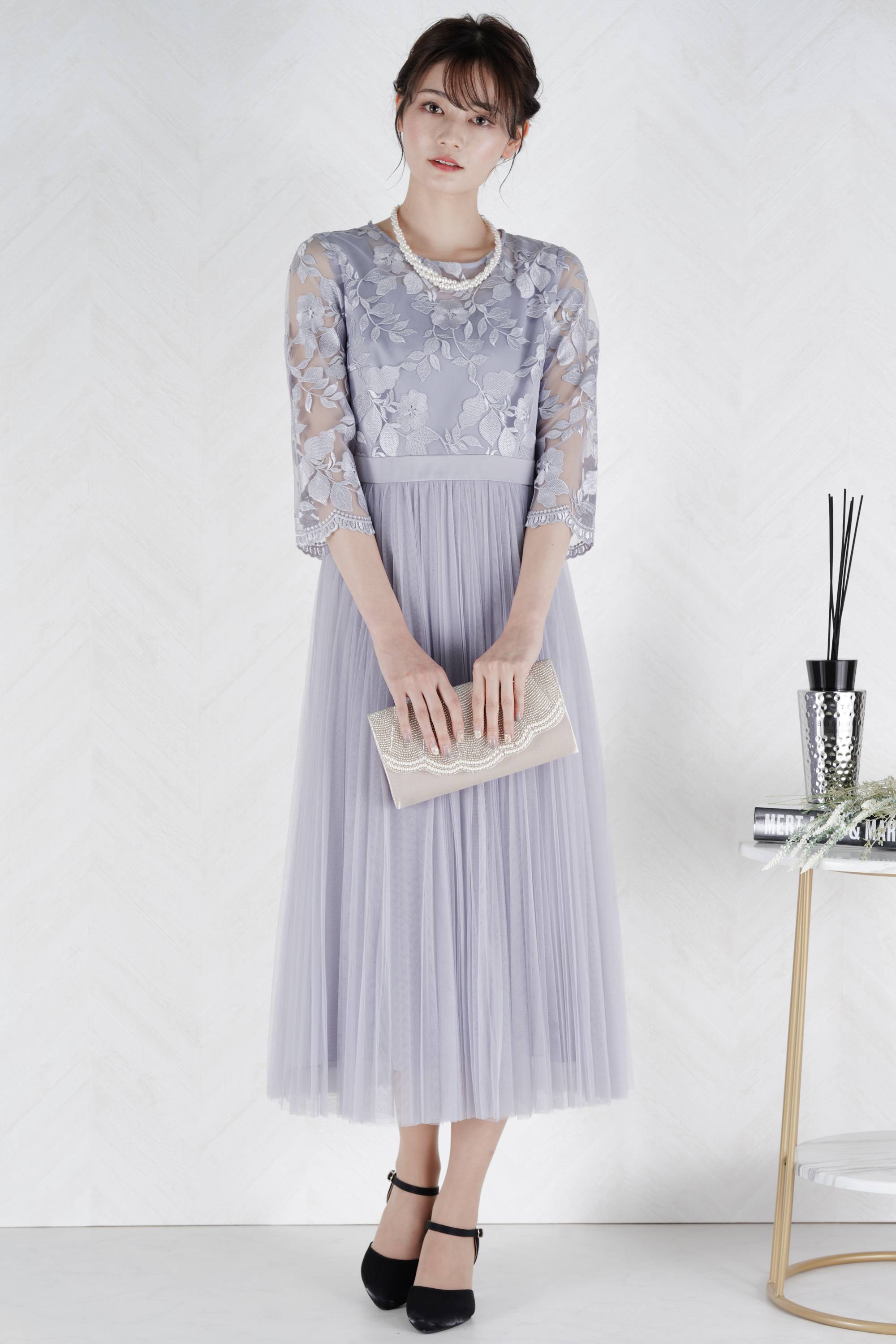 上品プリーツラベンダードレス