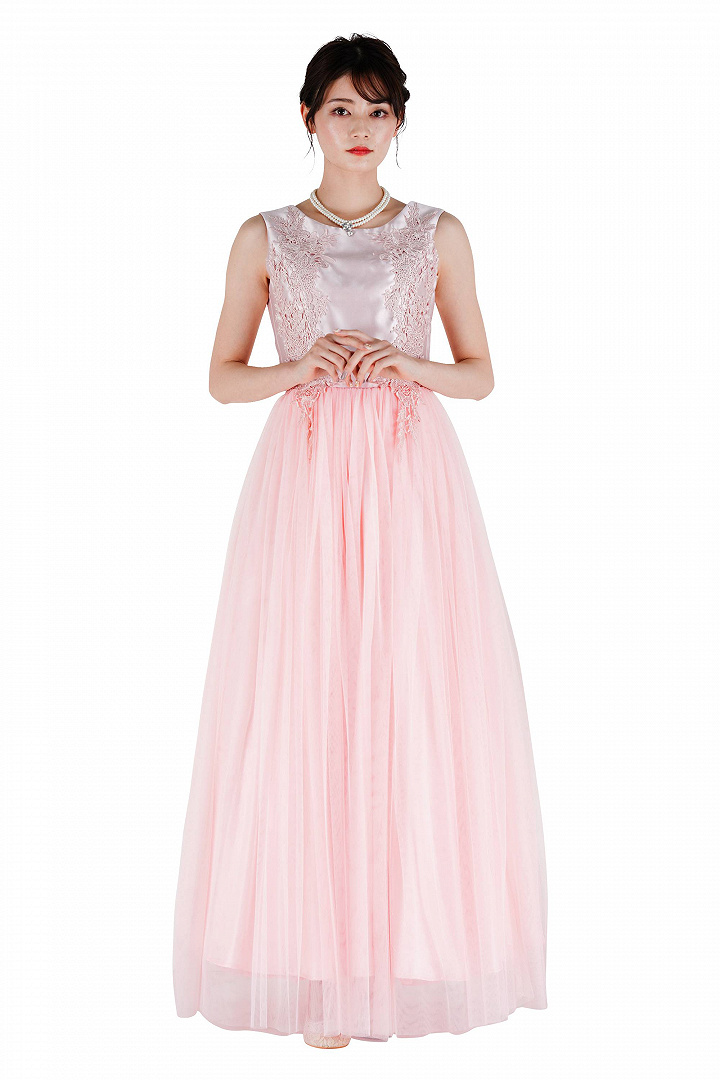 プリンセスラインピンクドレス