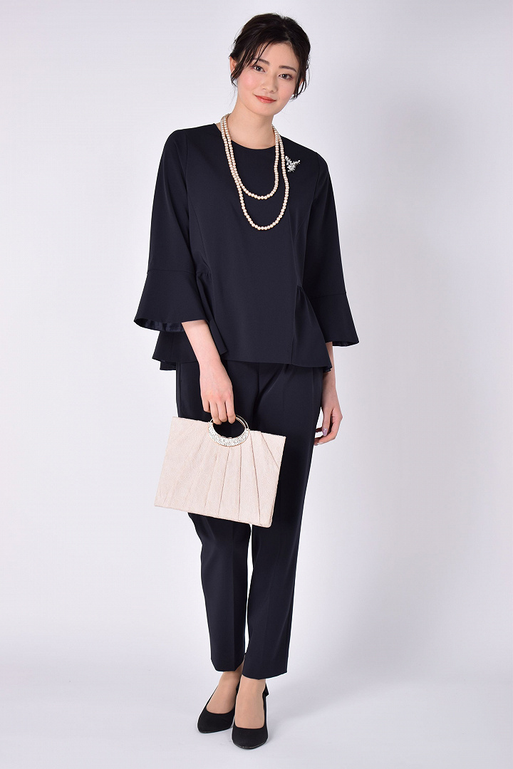 ペプラムトップスネイビーパンツドレス