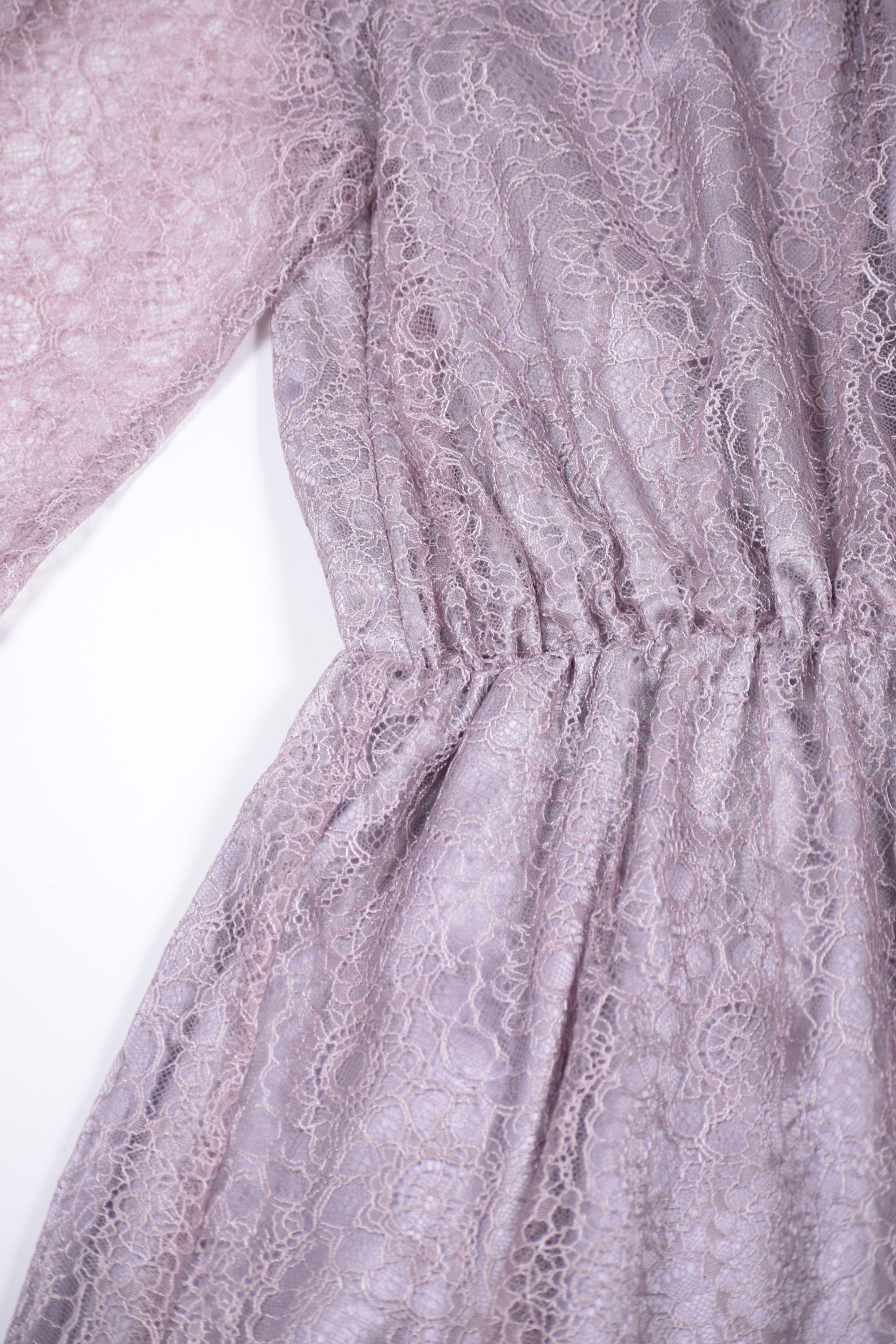 ラグラン袖レースラベンダードレス