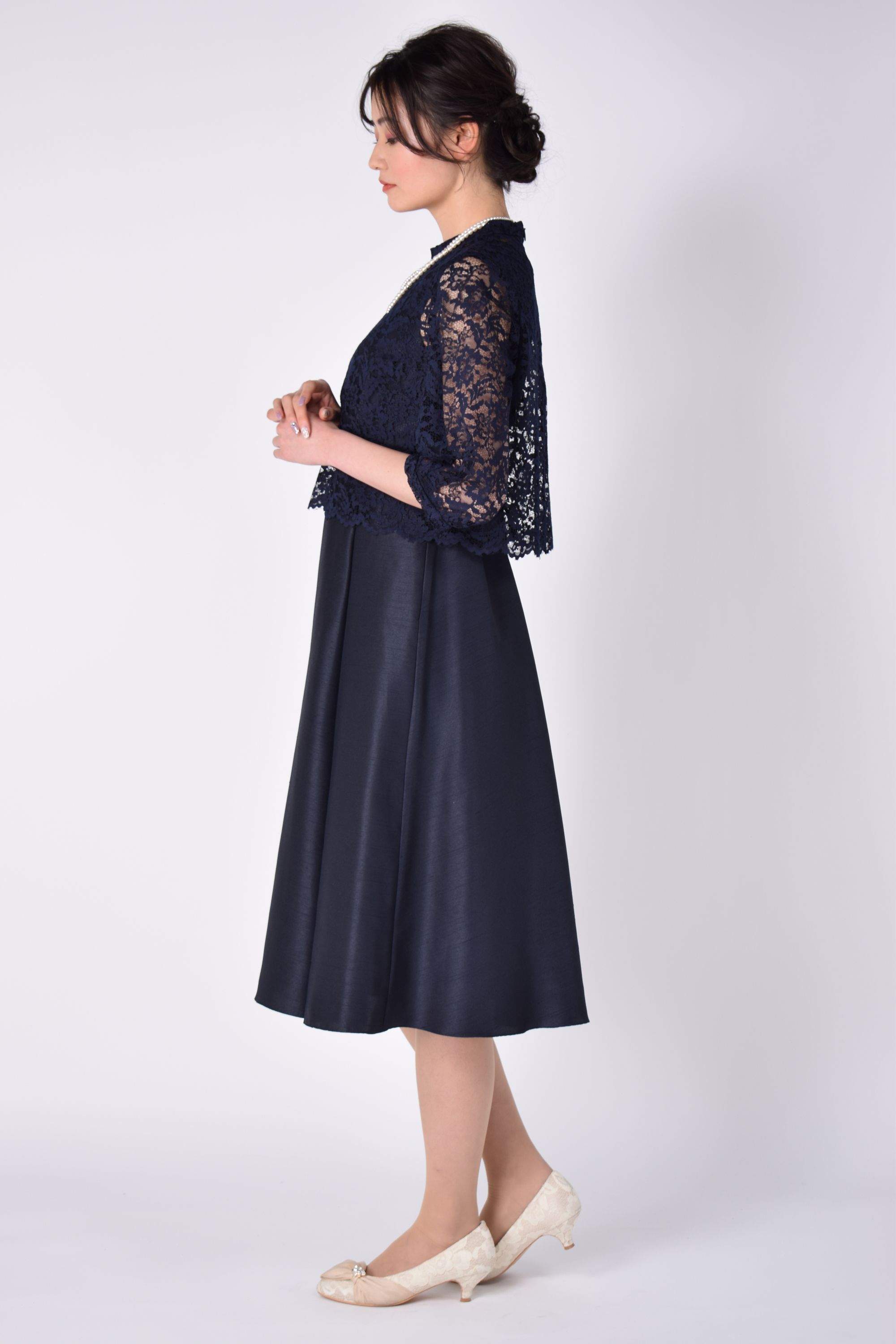 レースオーバートップスフレア濃紺ドレス