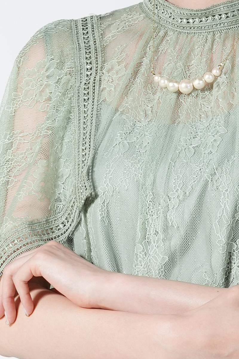 AIMER レースハンカチーフ袖くすみグリーンドレス (L) を