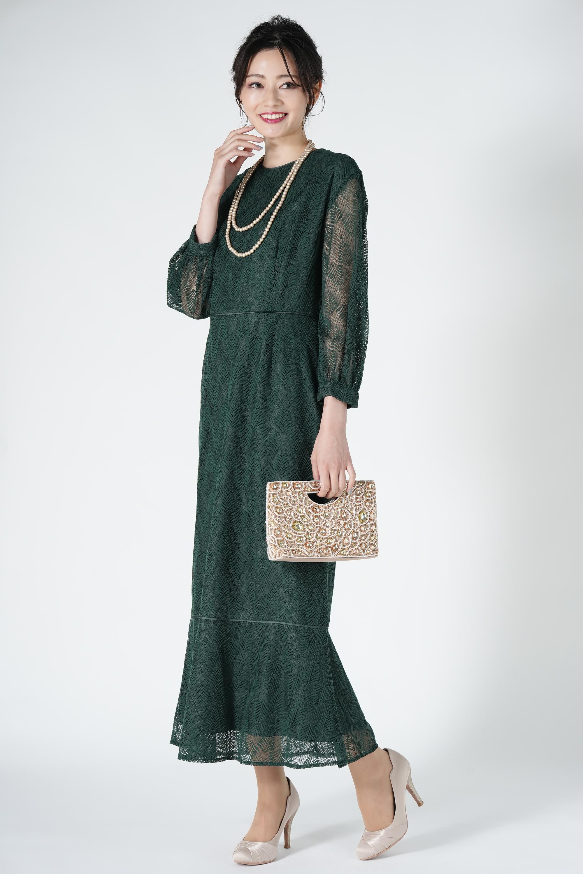 パール&クリスタル付ピンクベージュパンプス