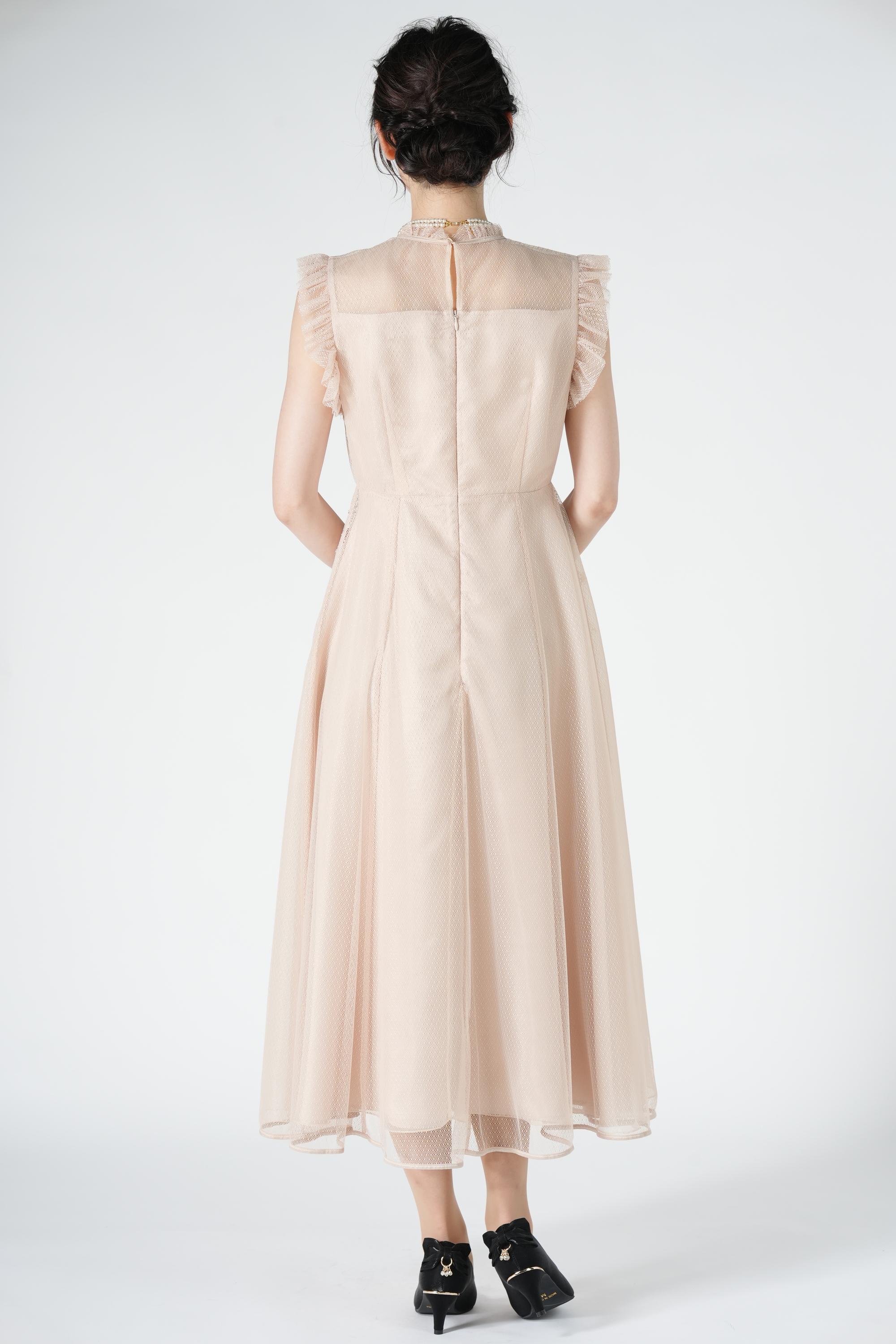 ビーズ刺繍チュールベージュドレス