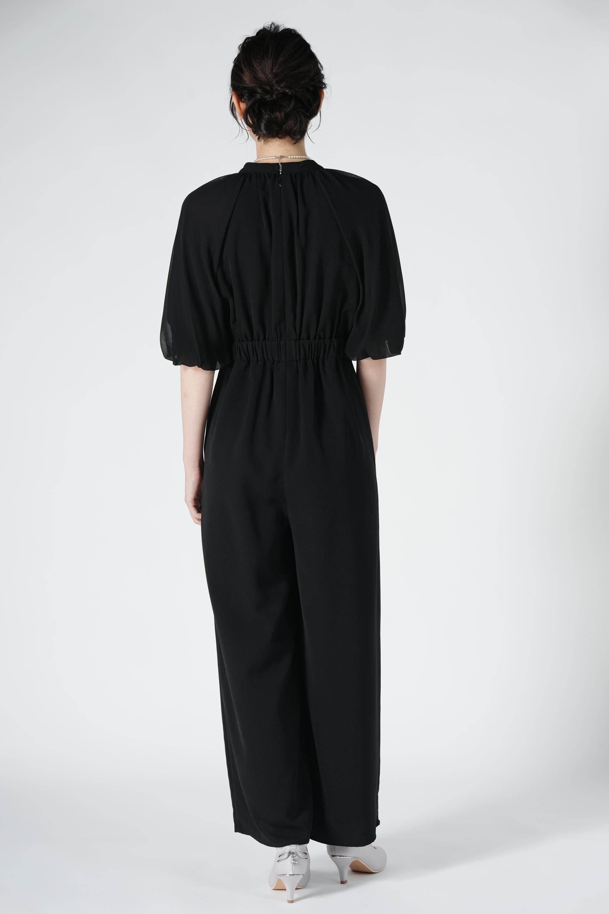 ボリューム袖ブラックパンツドレス