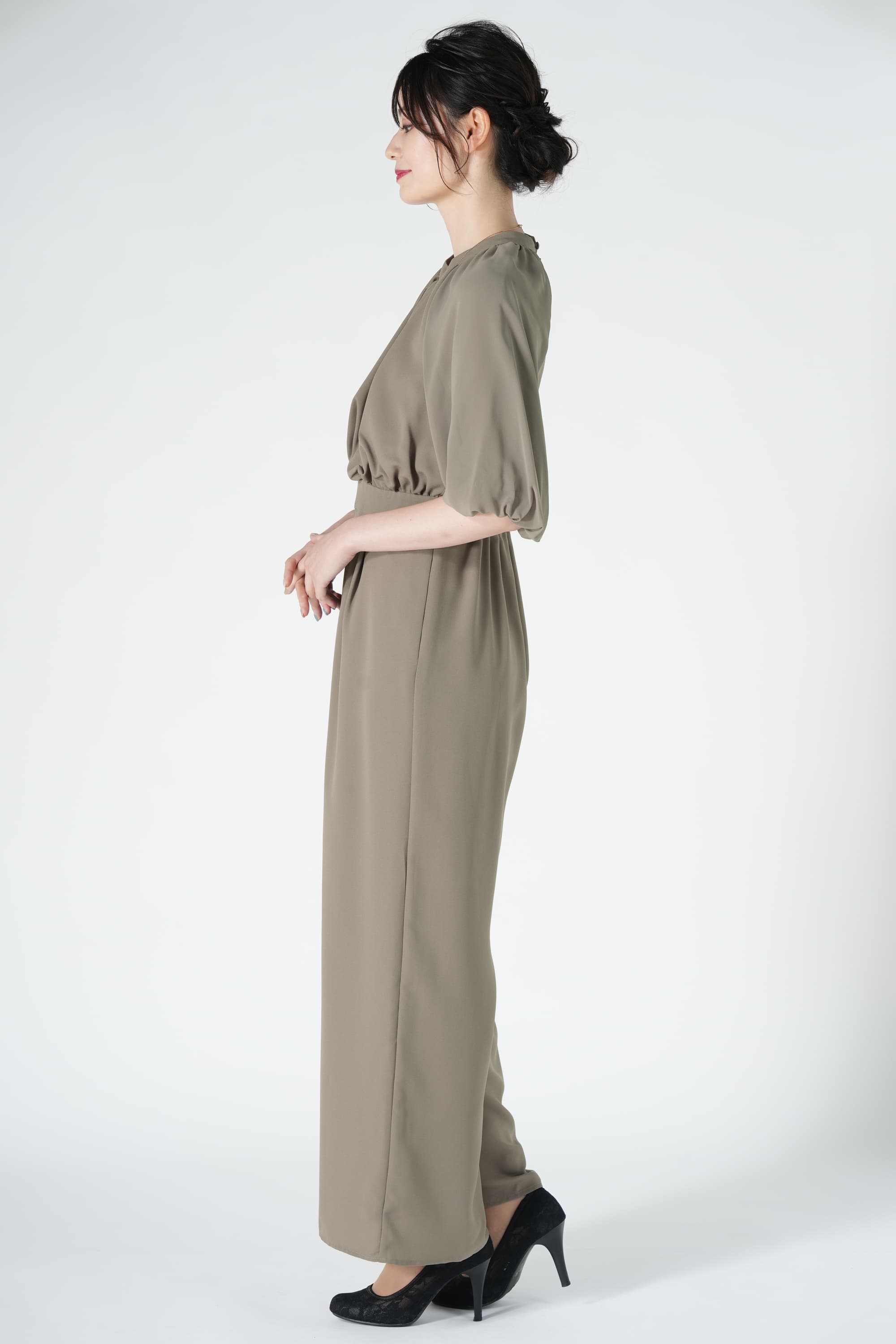 ボリューム袖グレーパンツドレス