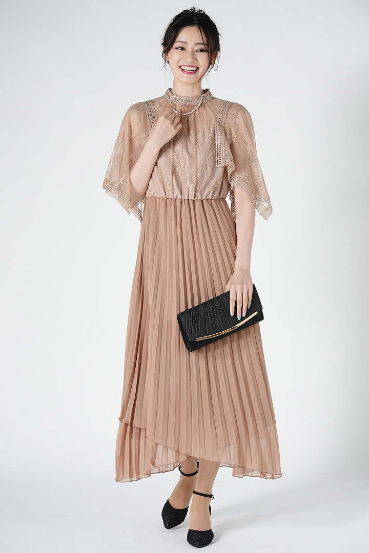 レースハンカチーフ袖くすみモカドレス