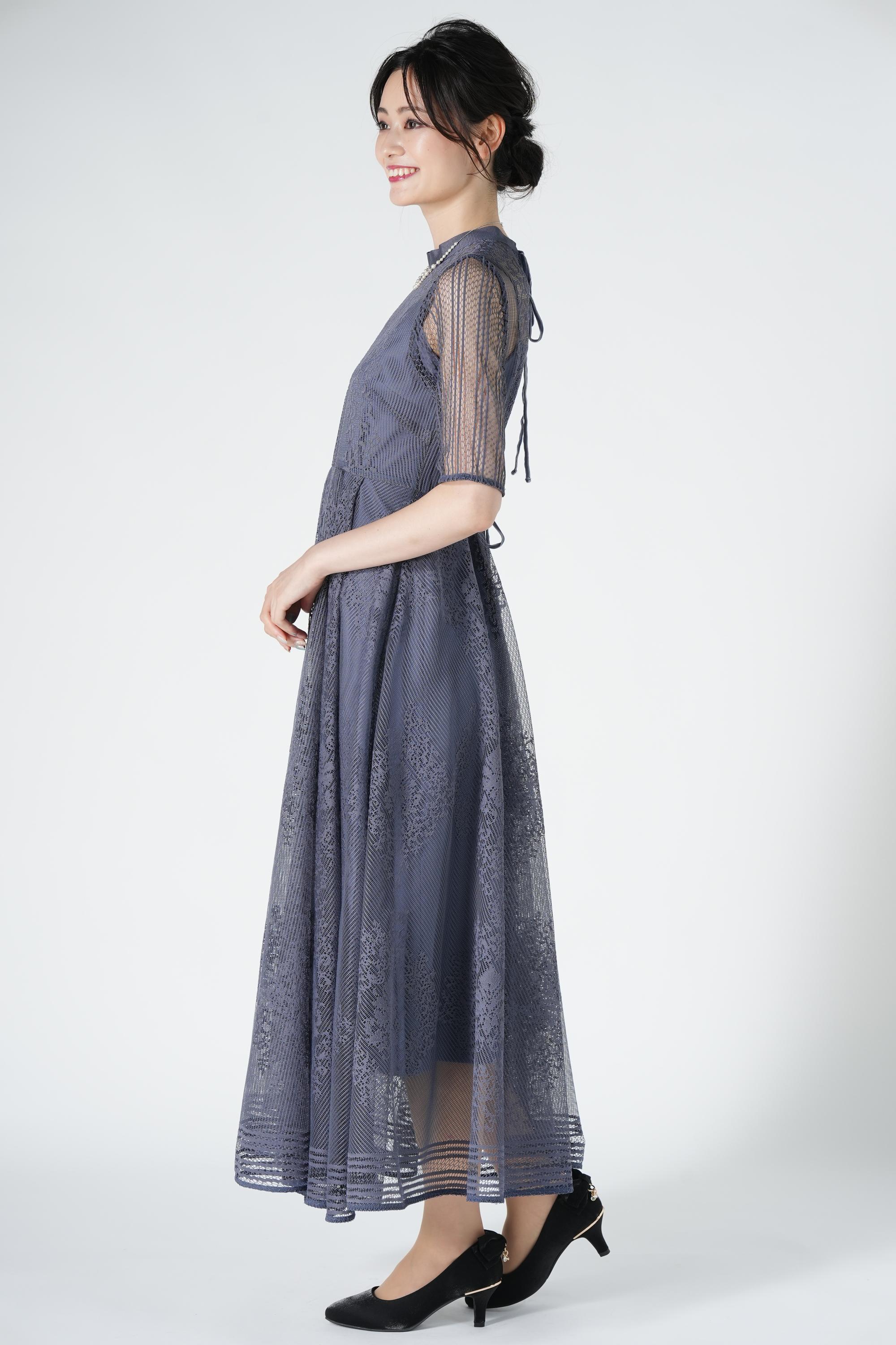 オーナメント柄アッシュブルーレースドレス