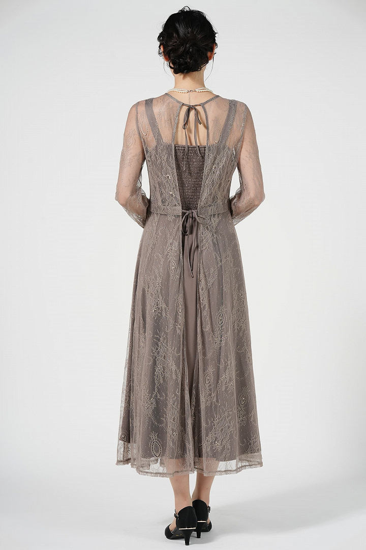 バックリボン総レースモカドレス