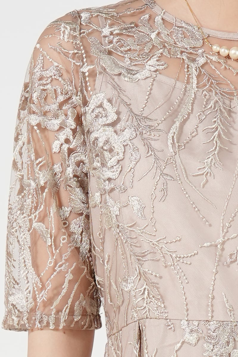 ボタニカル刺繍ベージュドレス