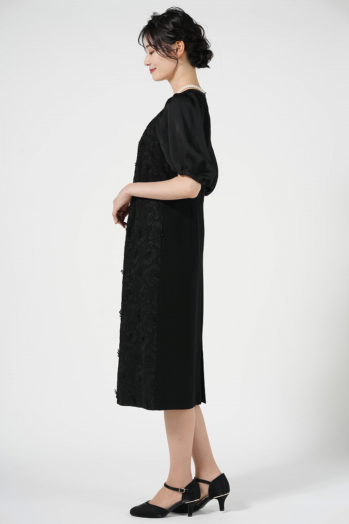 花柄フリンジ上質レースブラックドレス