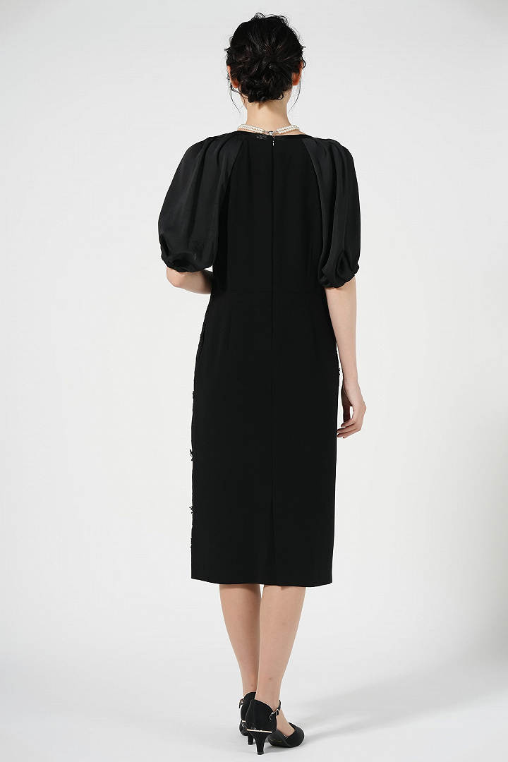 花柄フリンジ上質レースブラックドレス