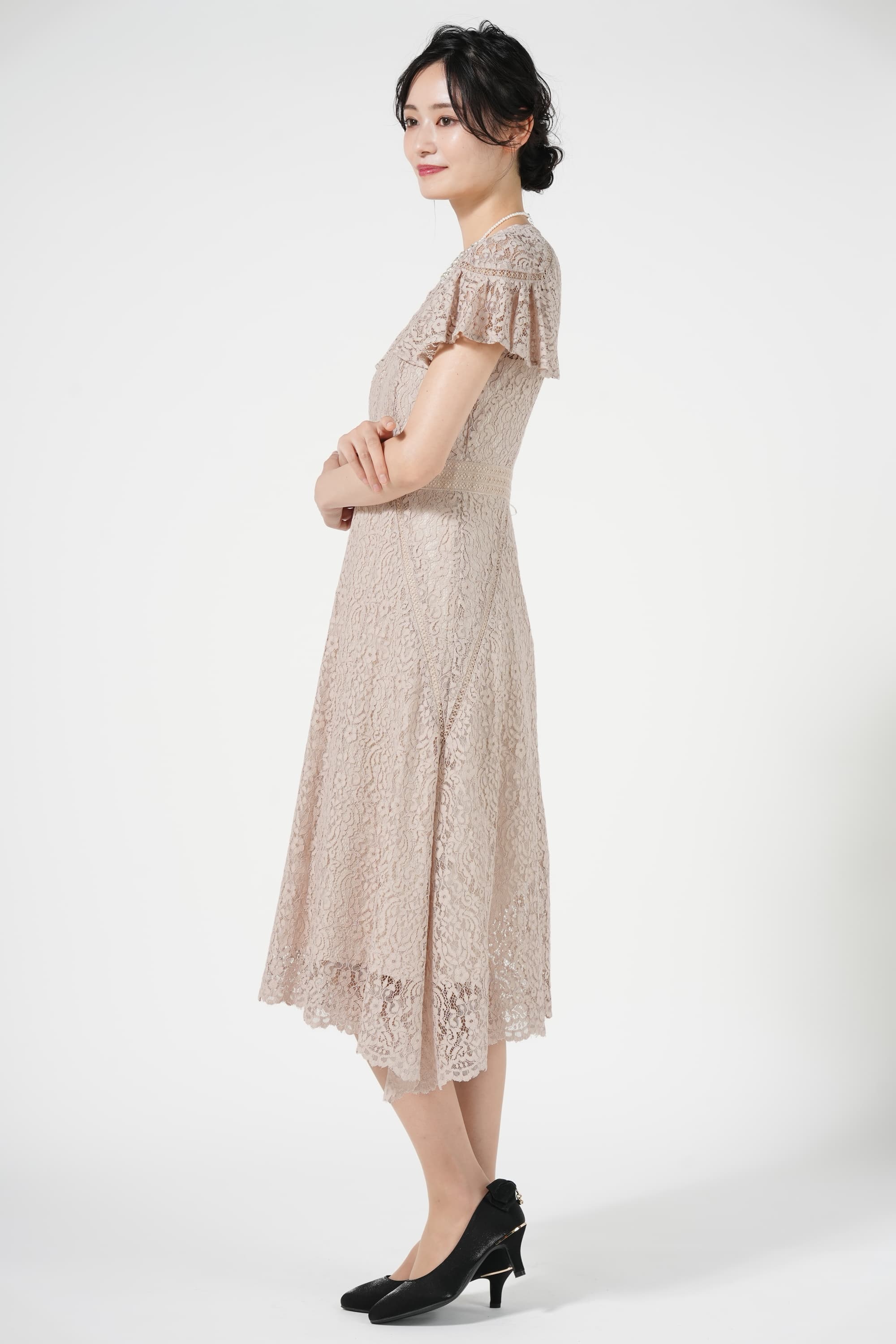 パッチワークレース切り替えベージュドレス