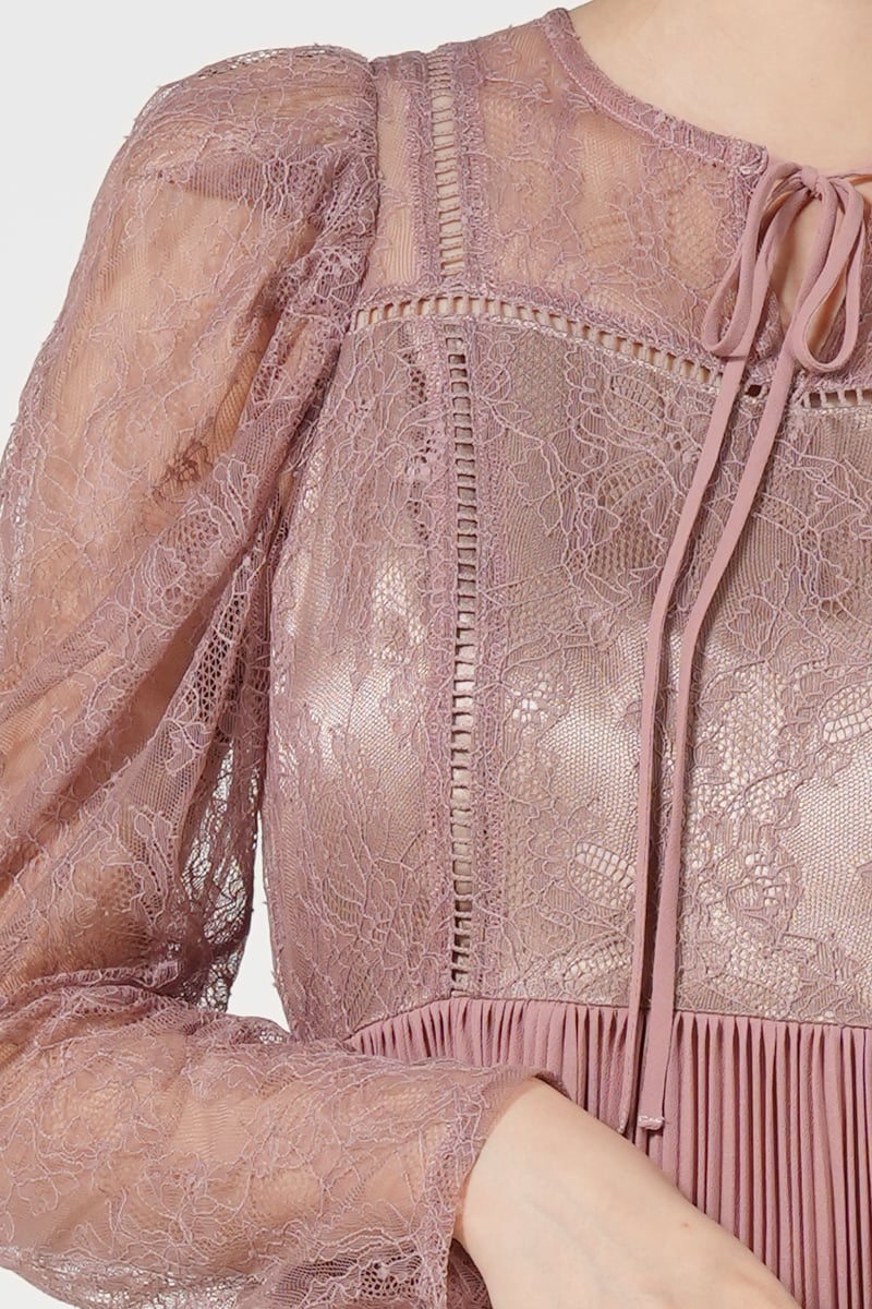 ボウタイリボンくすみピンクドレス