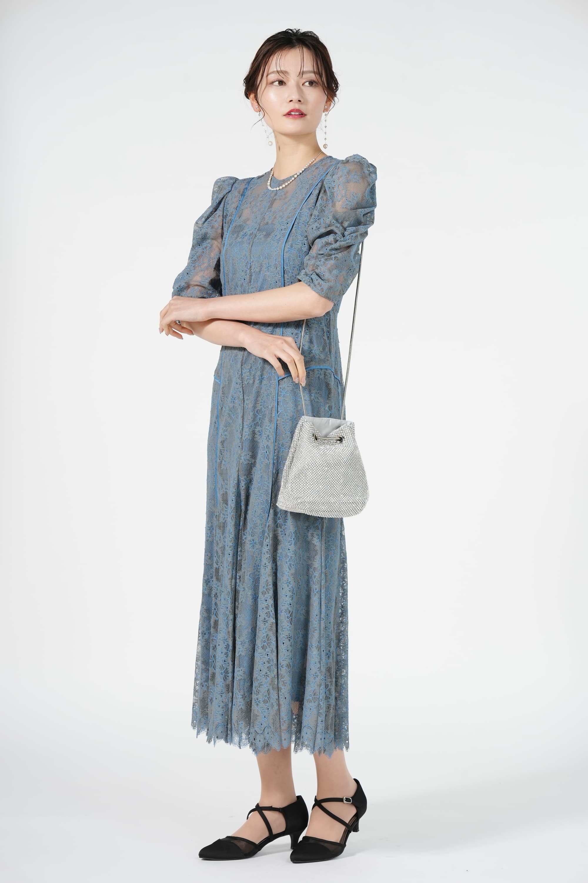 シアーライン上品ブラックパンプス