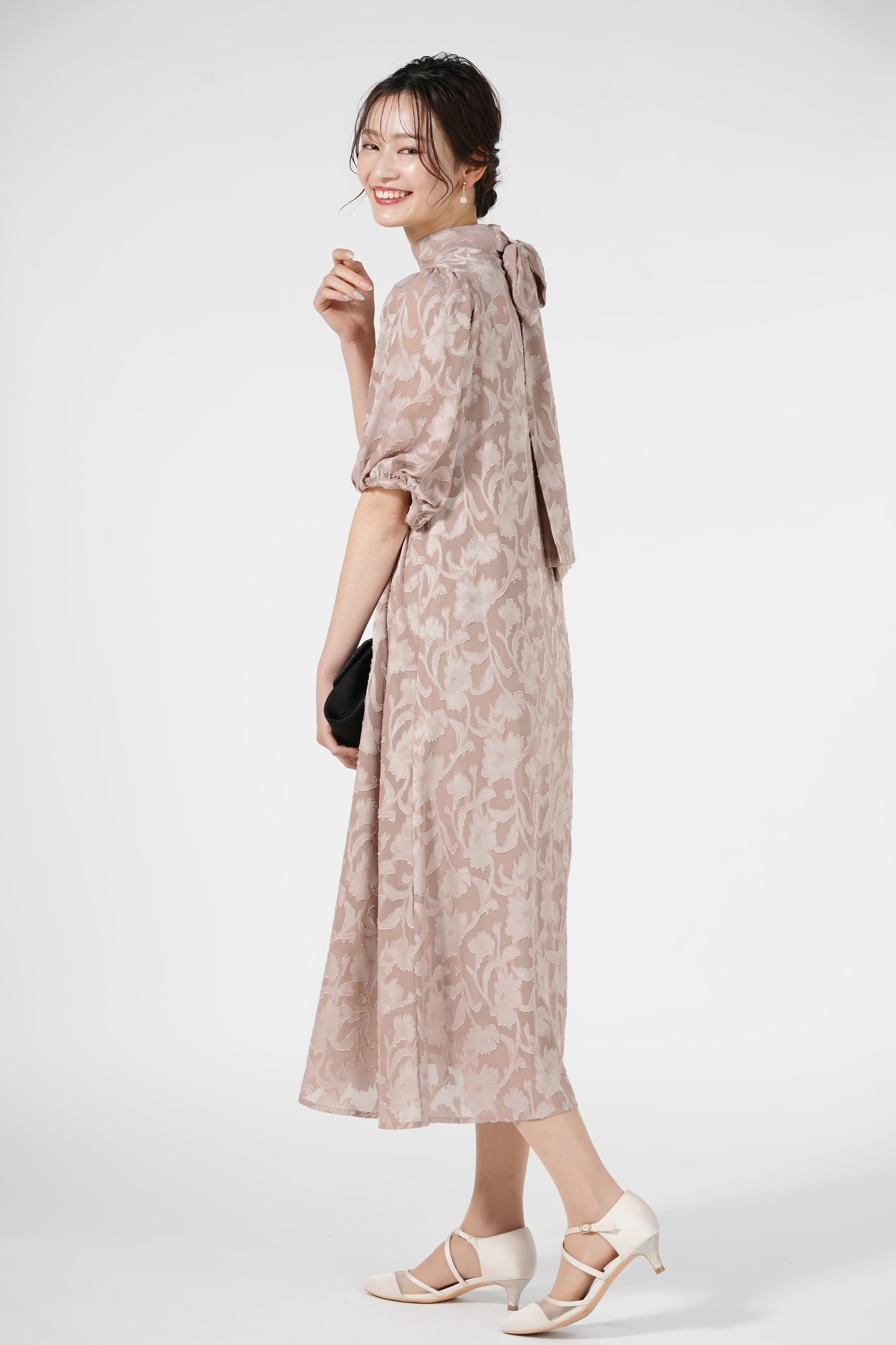 ラメプリーツブラックバッグ