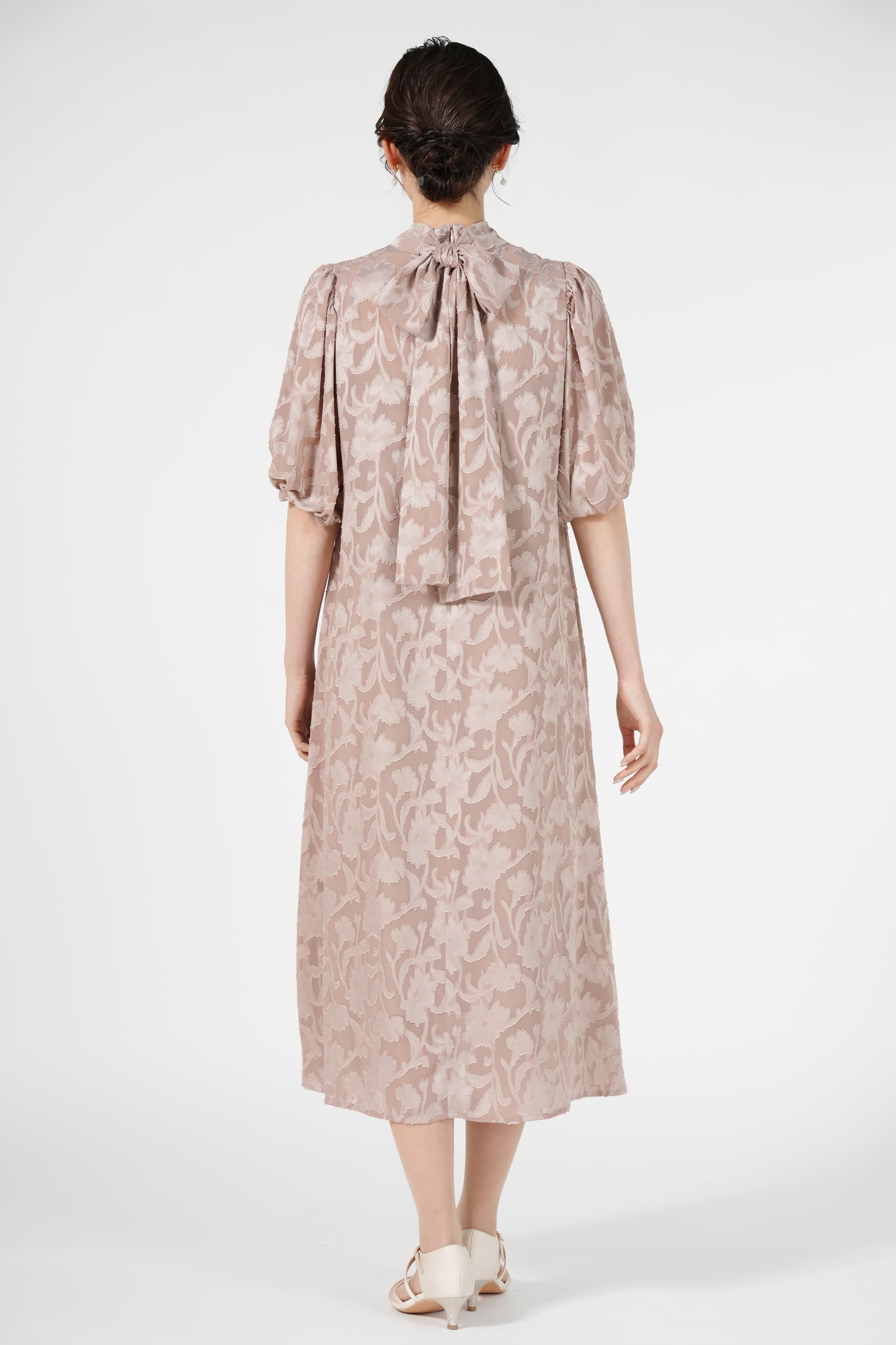 バックリボンシフォンジャガード織りモカドレス