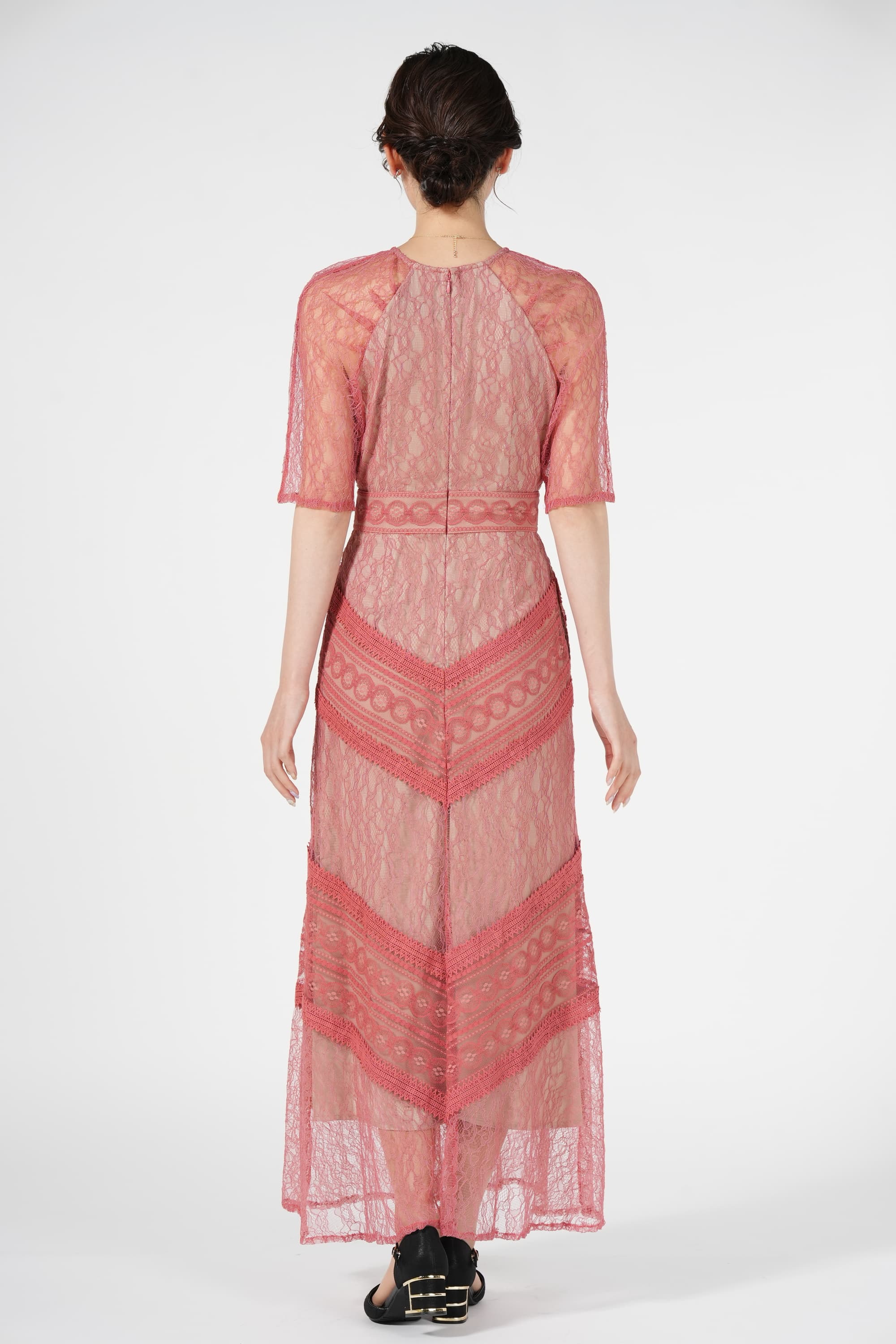 総レースサーモンピンクロングドレス