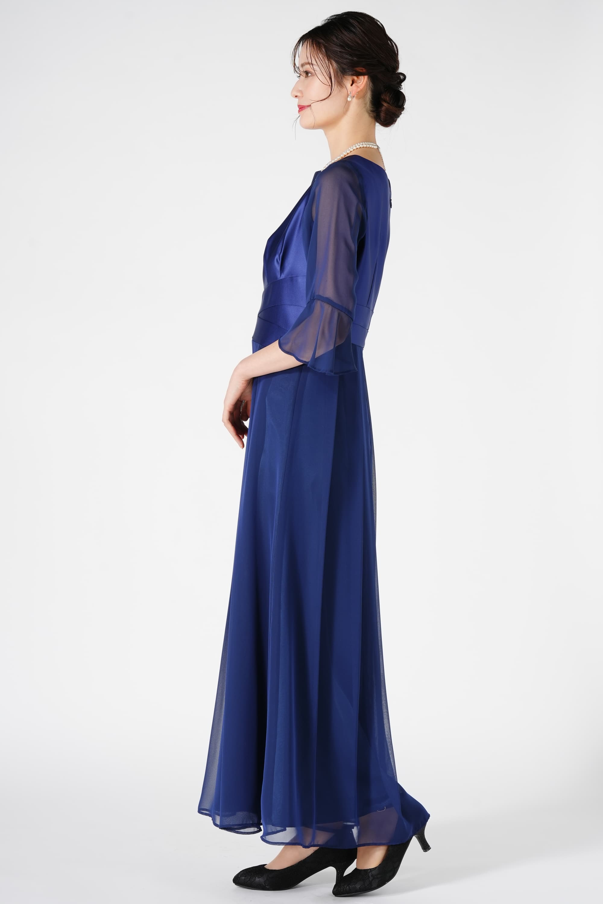 美品　エメ　ロングドレス　レースアップ　肩花飾り　演奏会　日本製　9 美品 エメ ロングドレス バックレースアップ 肩花飾り 演奏会 9