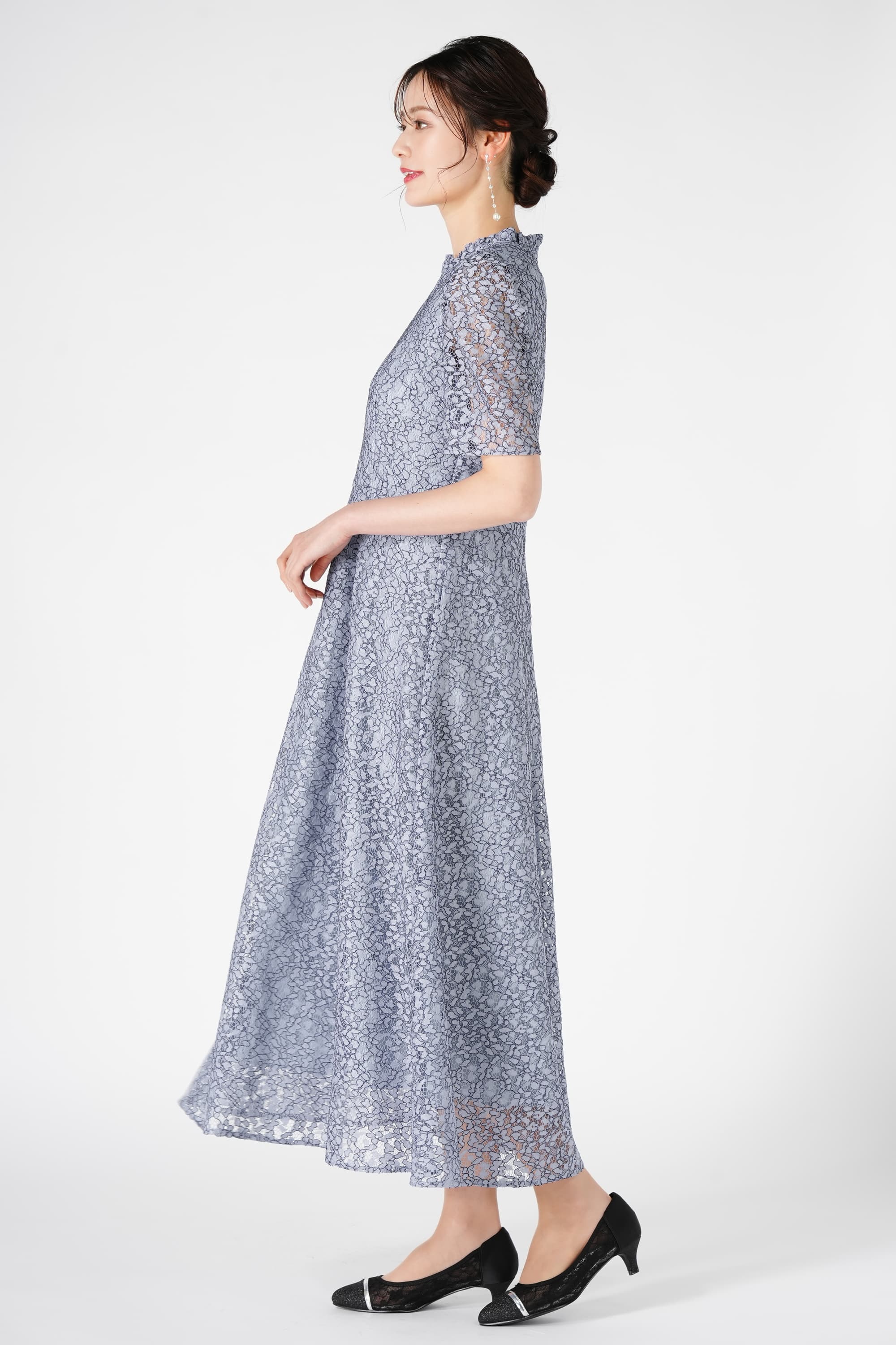 立体レースくすみブルードレス