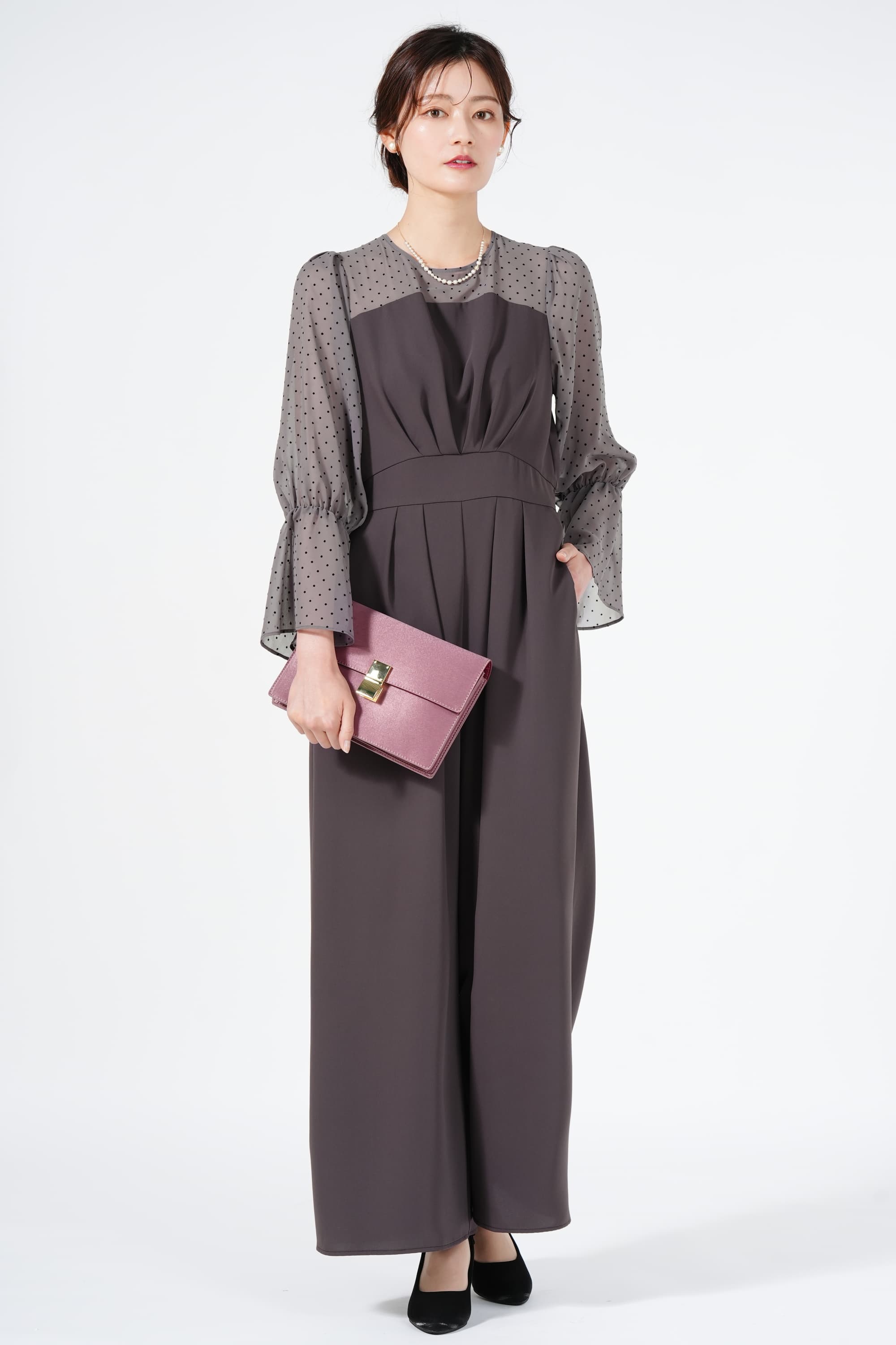 バックリボンシャイニーブラックパンプス