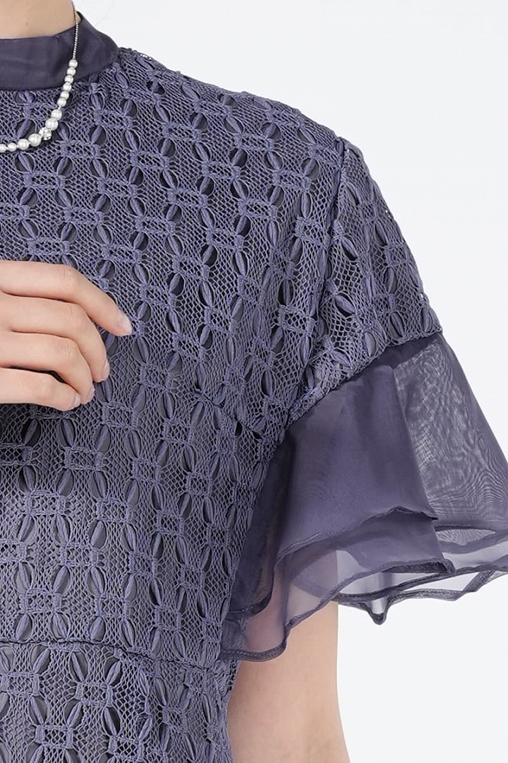 ジオメトリック柄チャコールグレードレス