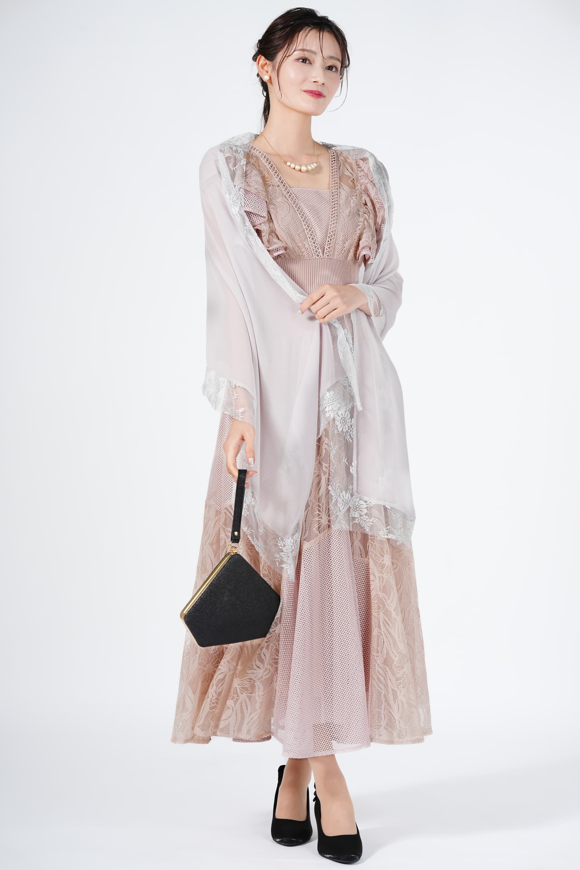 シルバーレース×グレージュショール