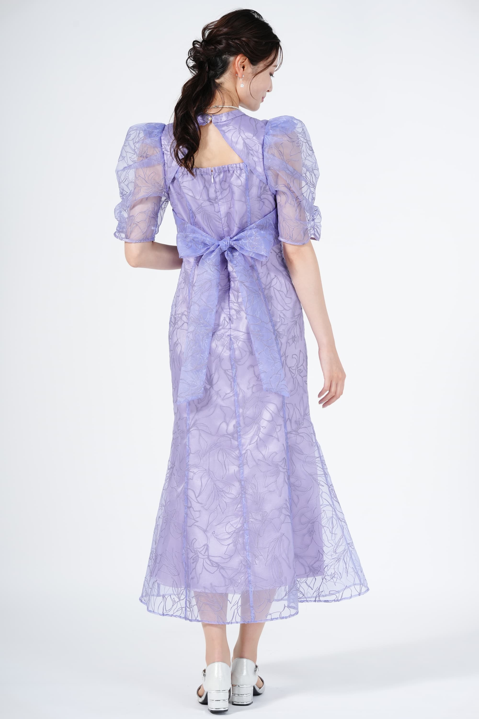 エンボスグリッター刺繍パープルドレス