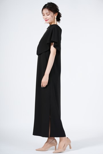 アンブレラ型ケープブラックドレス