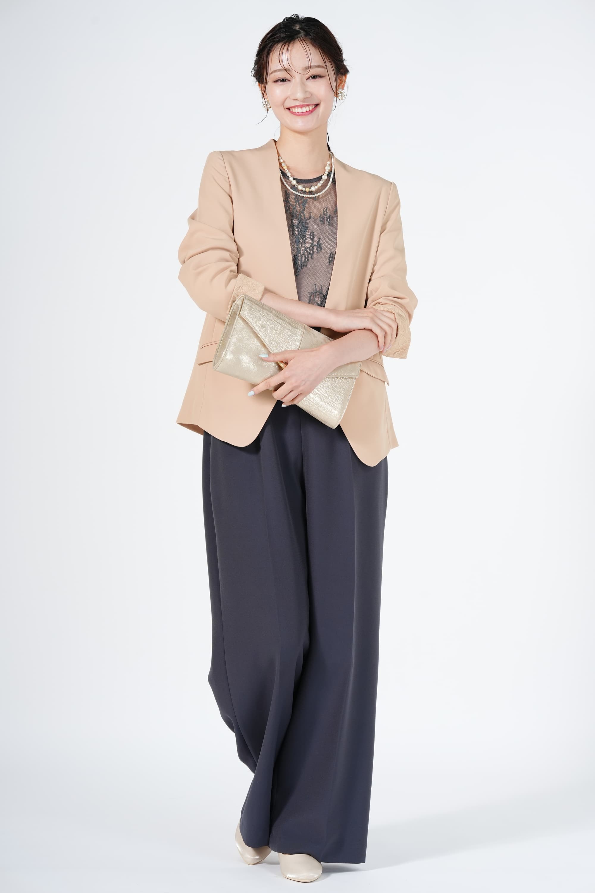 バックリボンシャイニーシャンパンパンプス