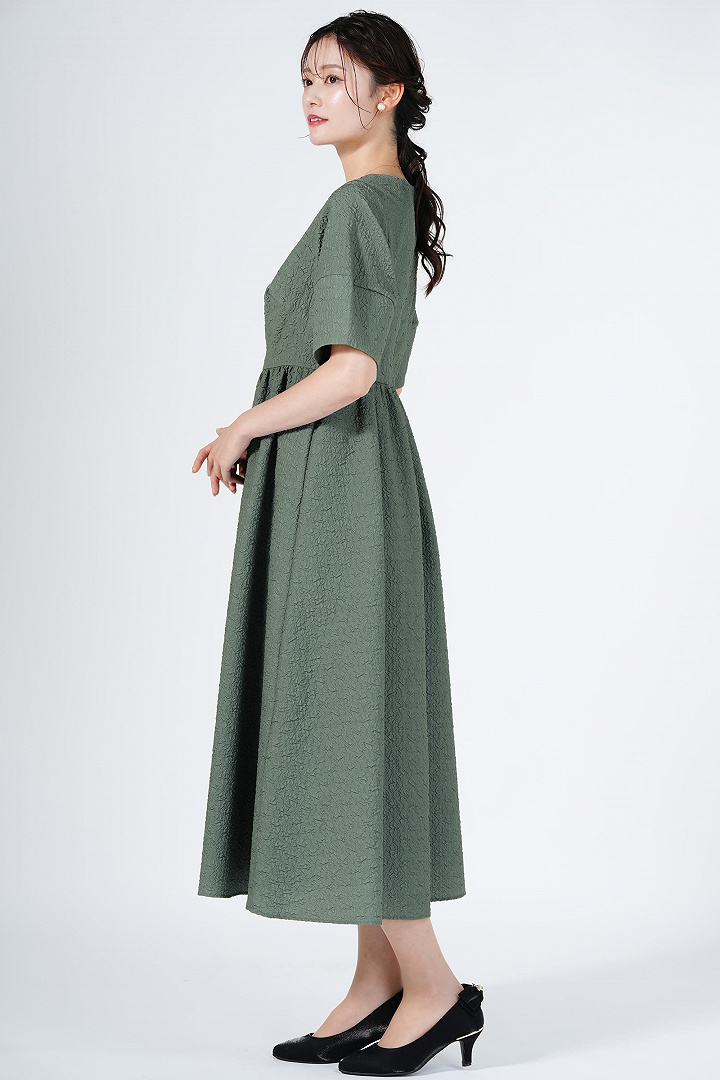 ふくれジャガードくすみグリーンドレス