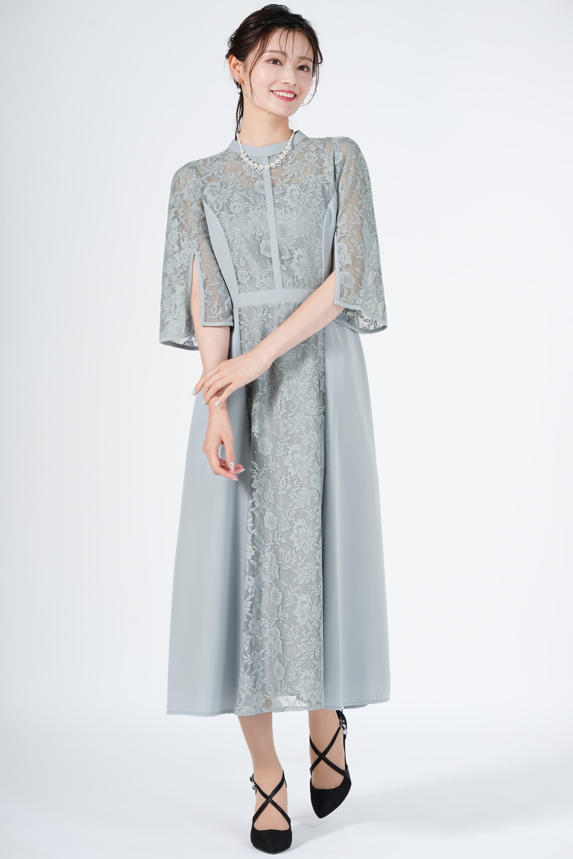 belle raffine スリット袖レース切り替えブルーグレードレス (M) をレンタル - 結婚式パーティーのドレスレンタルはおしゃれコンシャス