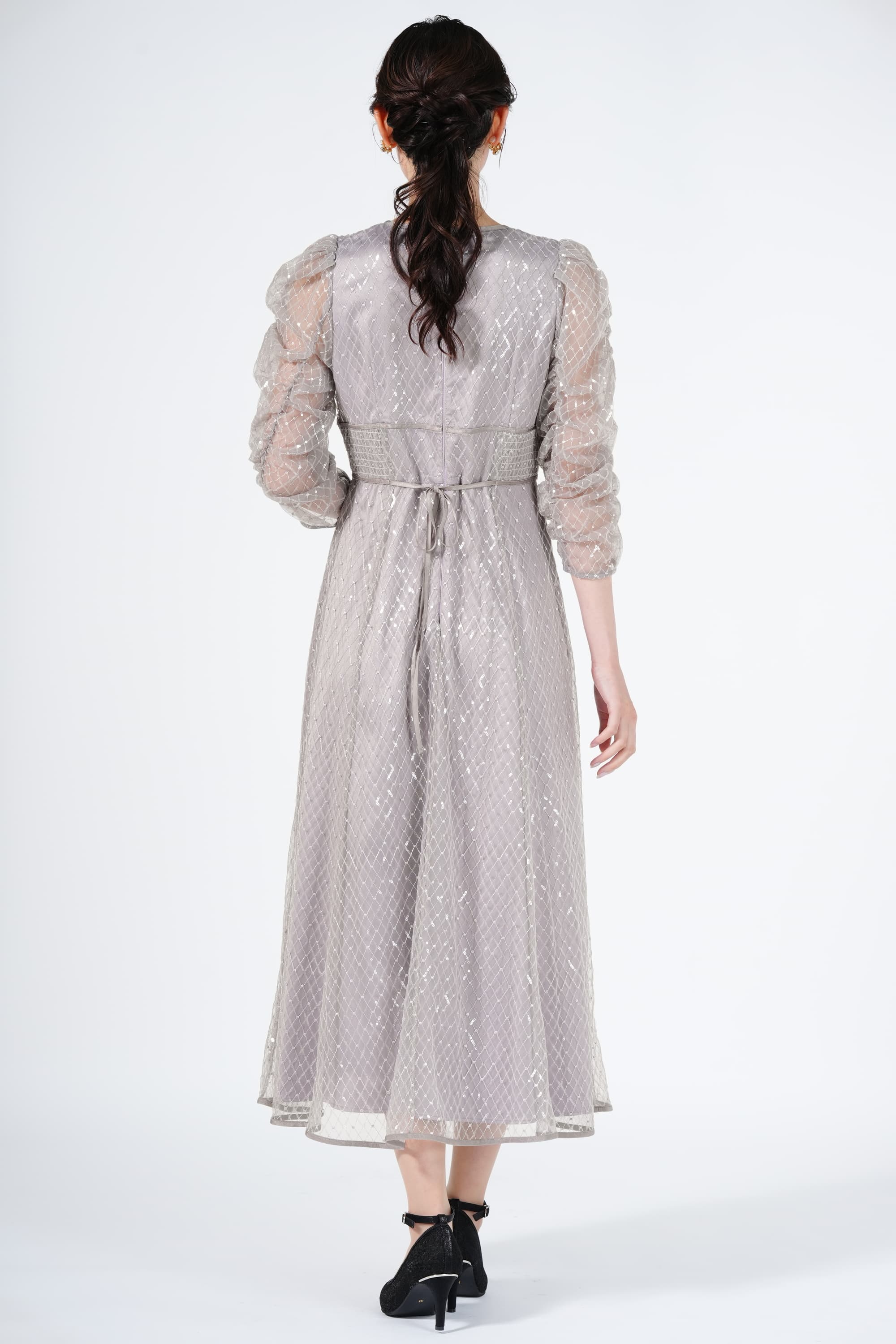 スパンコール刺繍チュールグレードレス