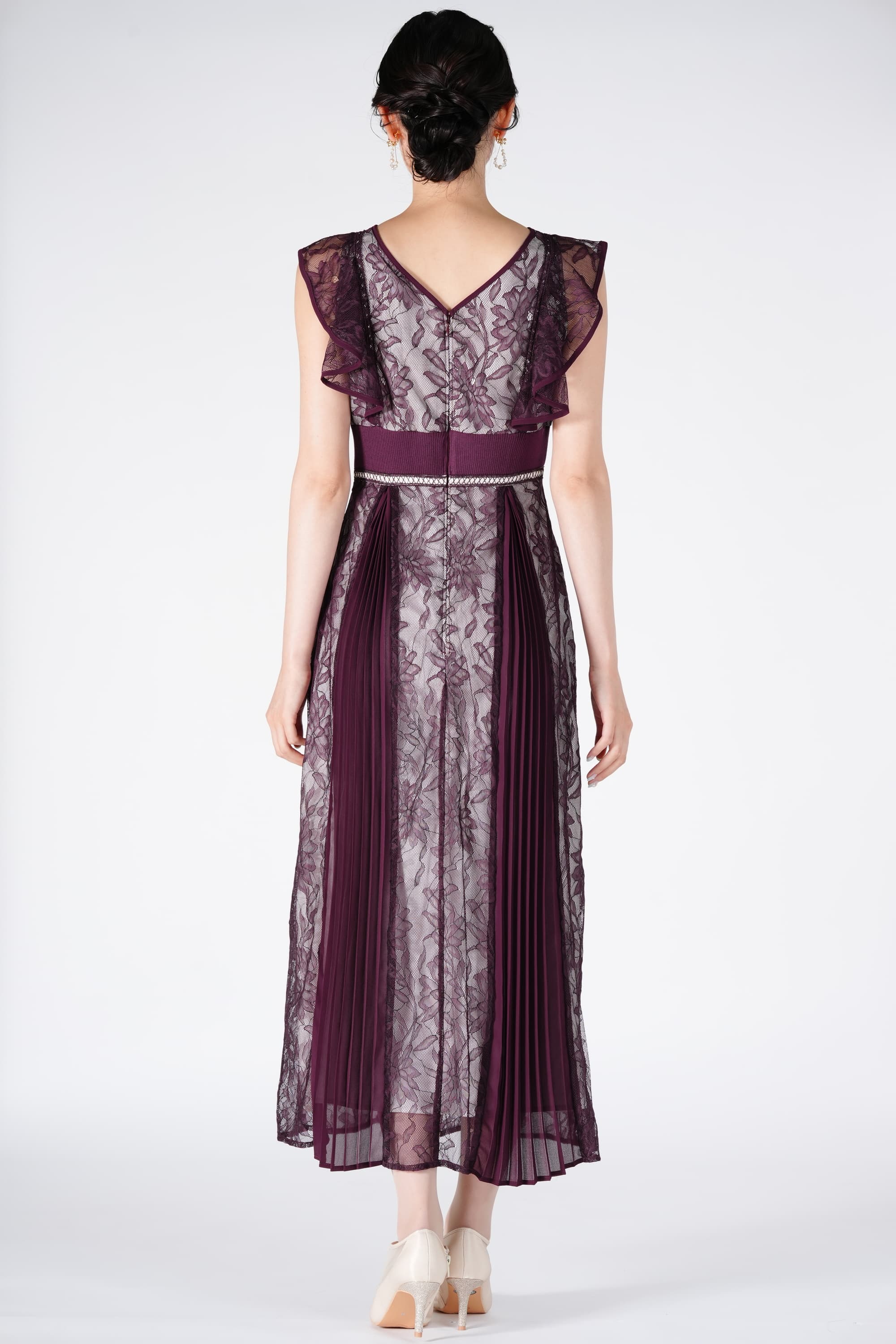 ラッフル袖フラワーレースボルドードレス