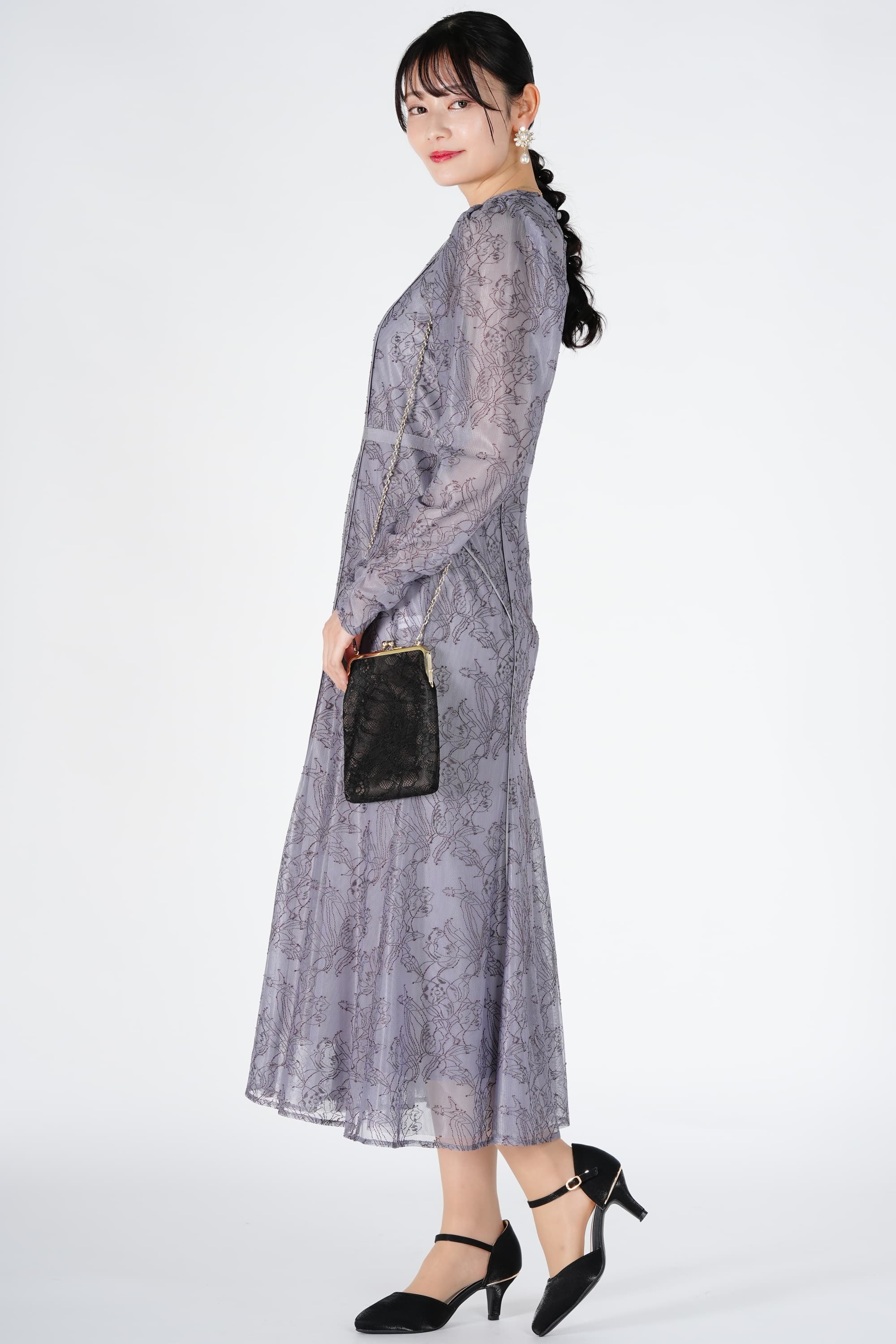 レースがま口ブラックサコッシュ