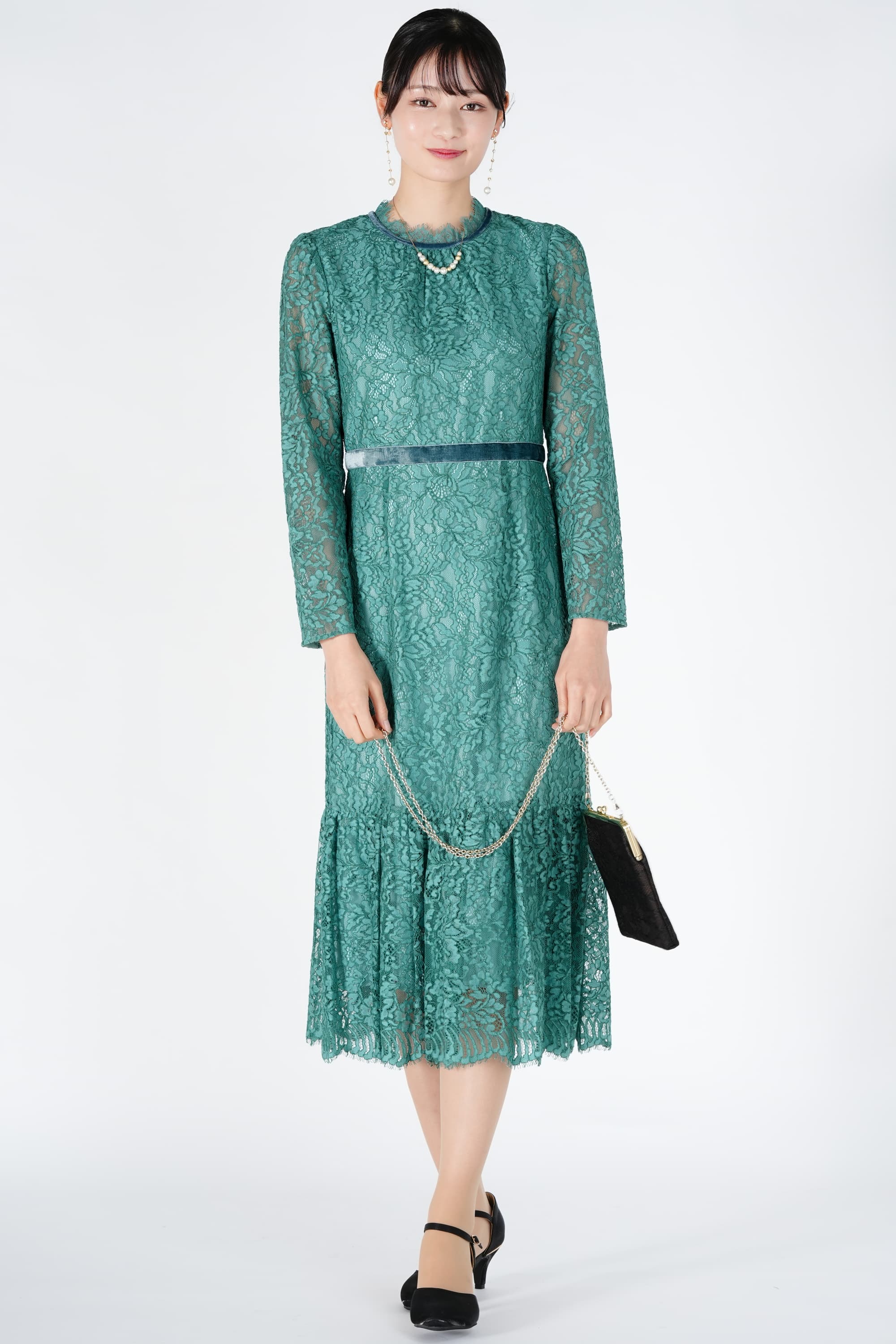 レースがま口ブラックサコッシュ