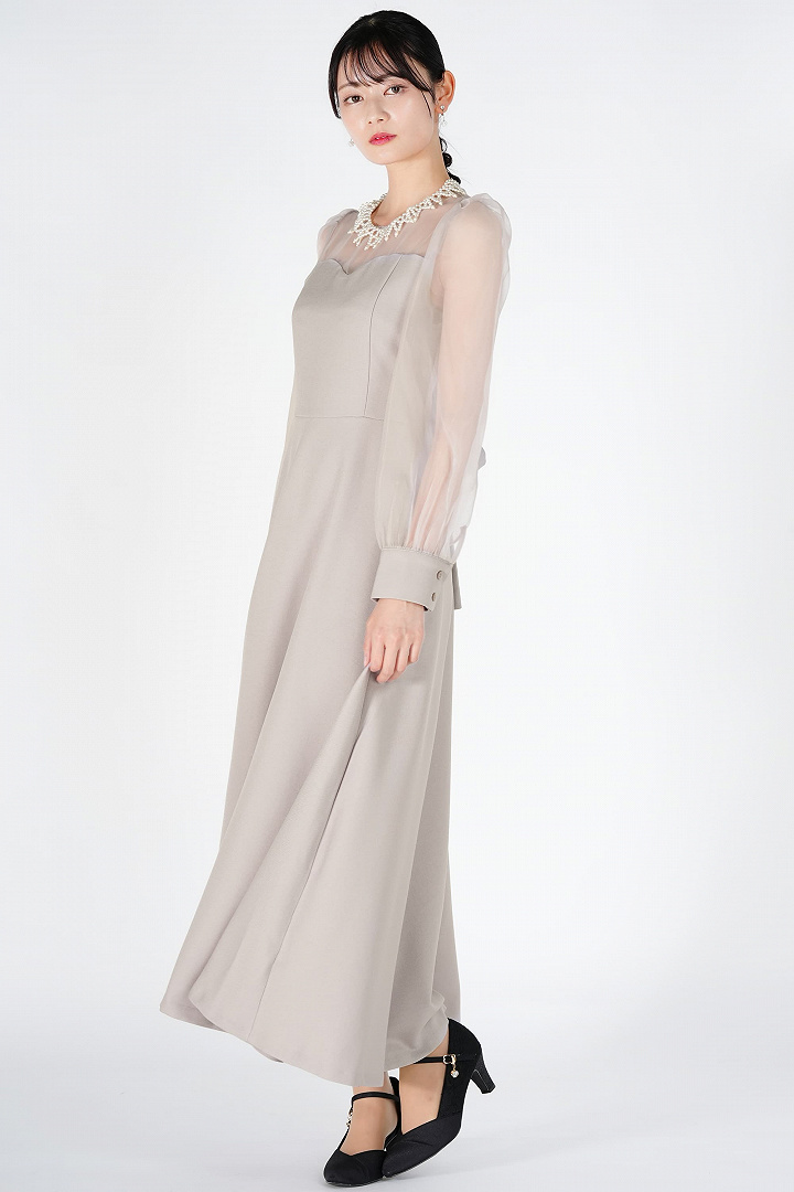 ハートシェイプ切り替えグレージュドレス