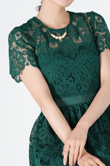 グレース刺繍グリーンドレス