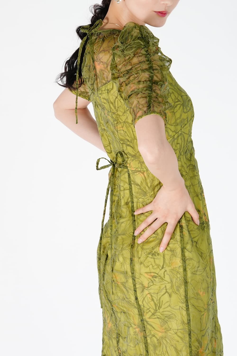 オーガンジー線画フラワーオリーブドレス