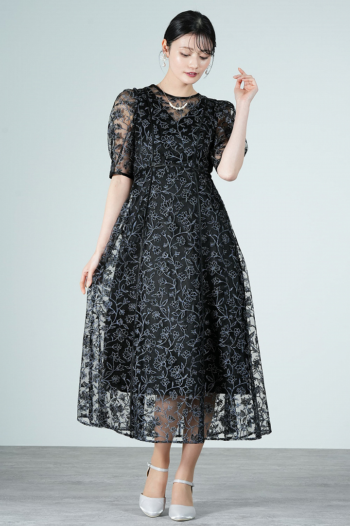 フラワーラメ刺繍ブラックドレス