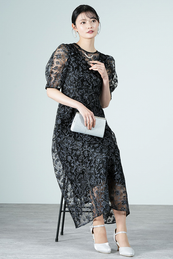 フラワーラメ刺繍ブラックドレス