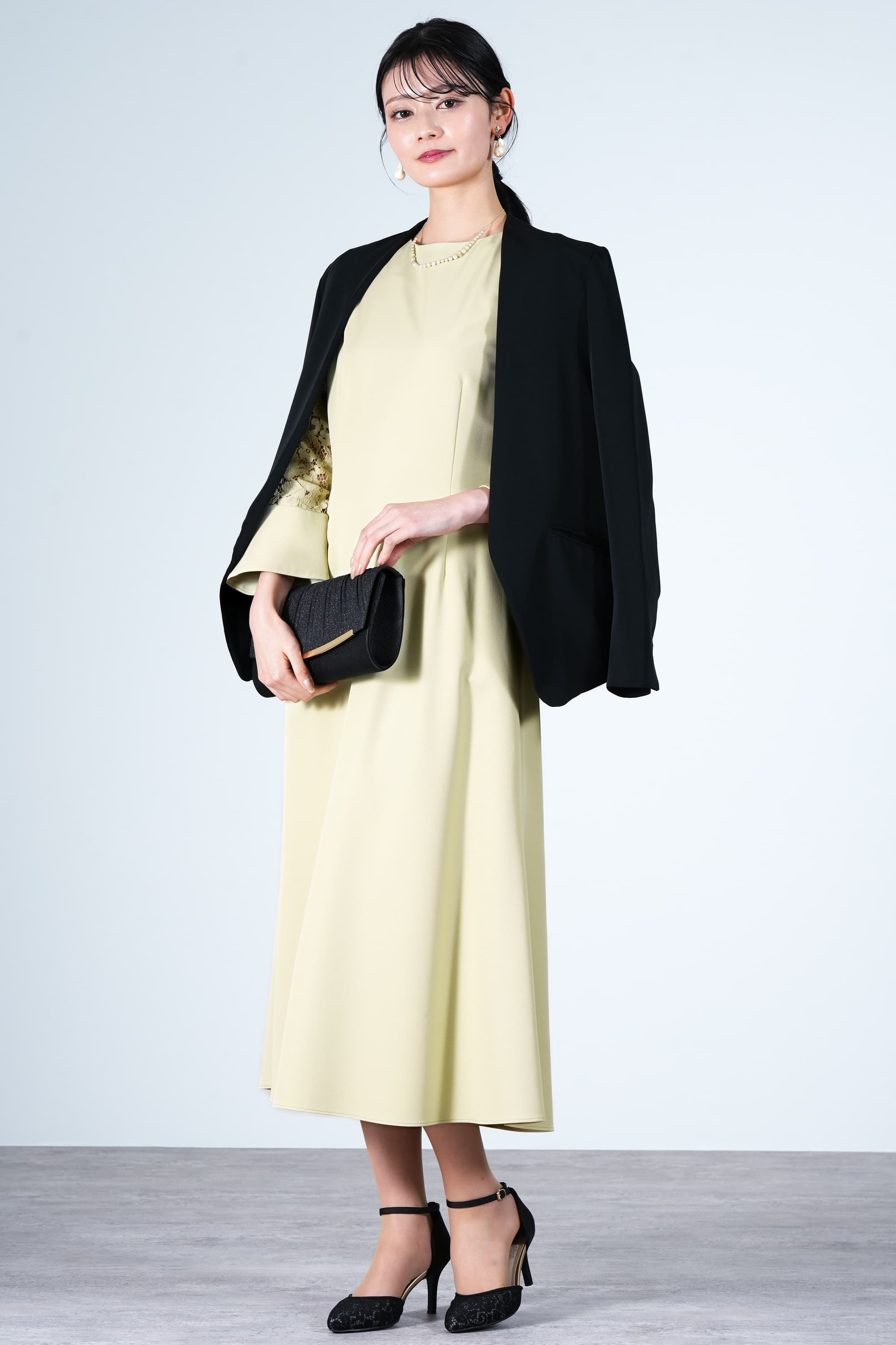 コードレース袖イエロードレス