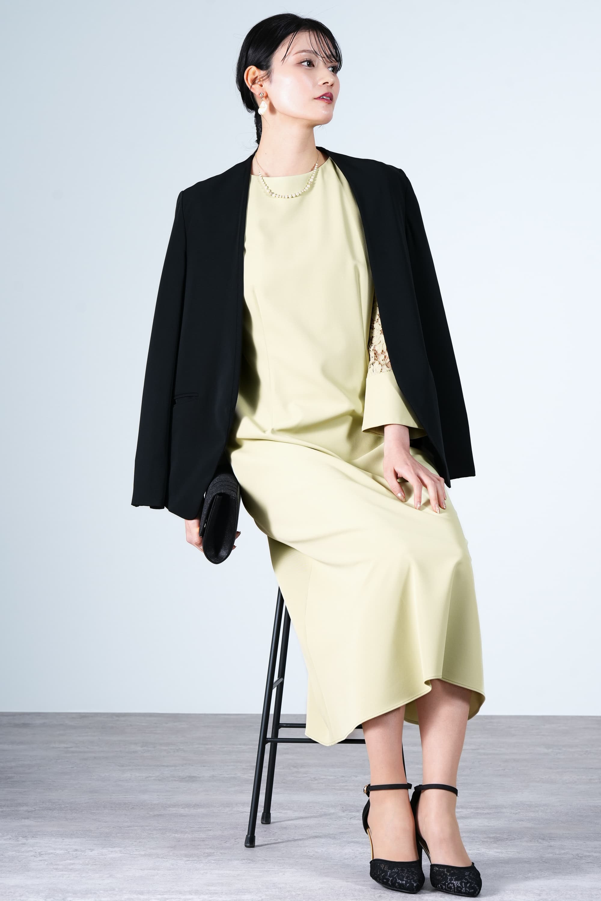 コードレース袖イエロードレス