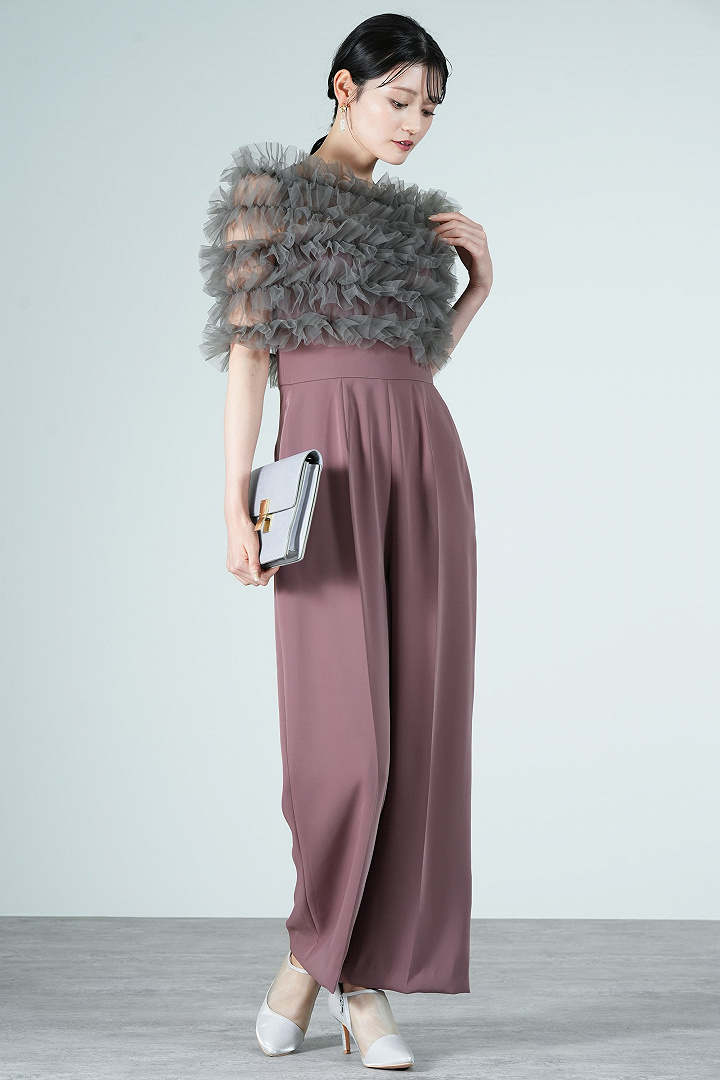 チュールスヌード付きピンクパンツドレス