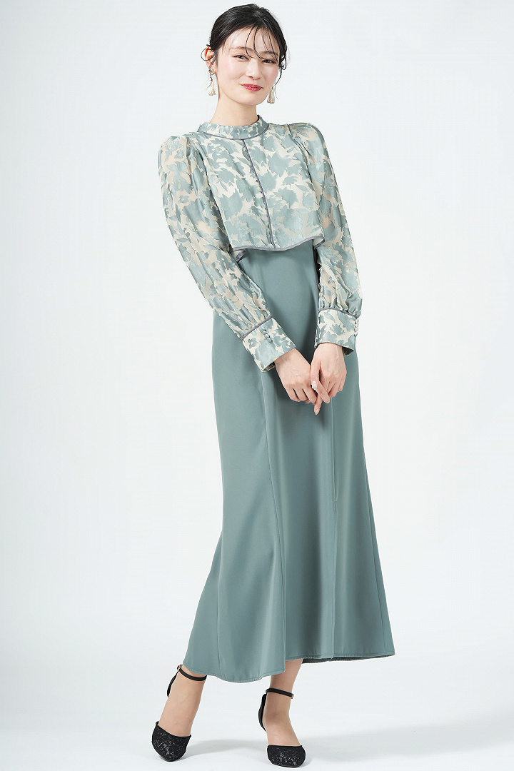シアーブラウス×ブルーグリーンドレス