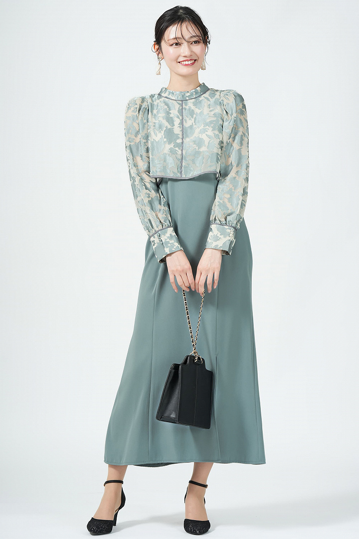 シアーブラウス×ブルーグリーンドレス