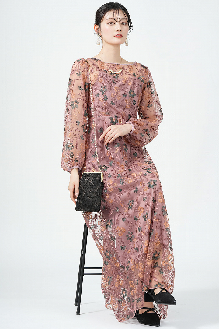 レトロフラワー刺繍ピンクドレス